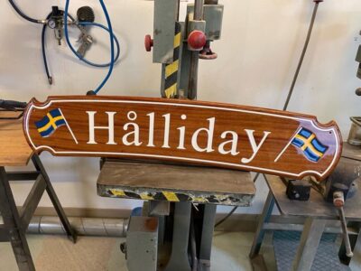 Namnskylt båt Hålliday